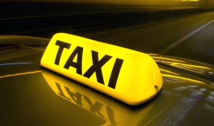 شهردار: با رانندگان تاکسی متخلف برخورد قاطع خواهد شد/ مردم با رانندگان قانون‌شکن همراه نباشند
