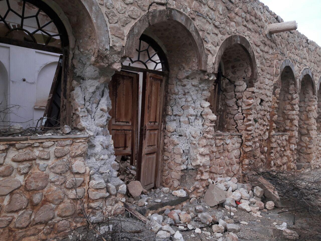 درز مرگ بر دل هزاران سال تاریخ / دیواره کوشک تاریخی نورآباد ایذه فرو ریخت