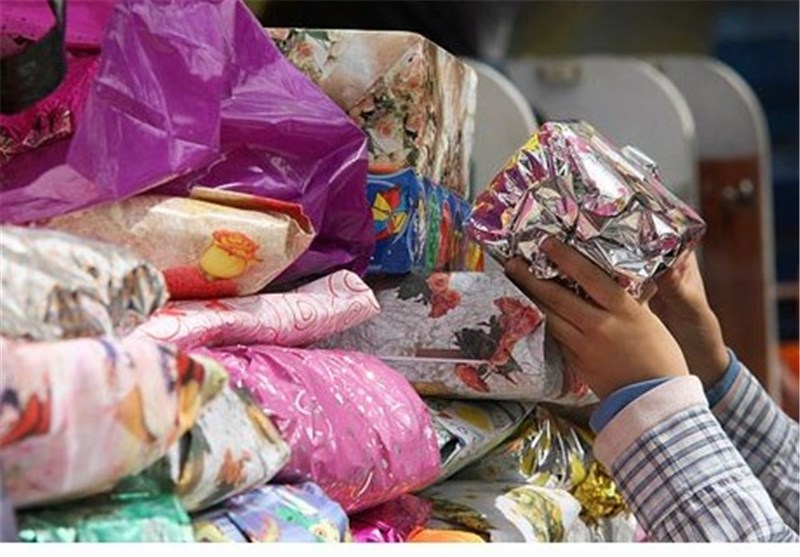 جمع‌آوری کمک‌های مردمی به زلزله‌زدگان کرمانشاه در شهرستان ایذه