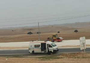 یک عکس و هزاران حرف نهفته | خرابی تنها آمبولانس اعزام بیمارستانی شهرستان ایذه در دل جاده! 