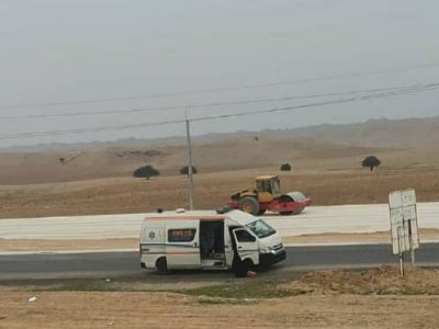 یک عکس و هزاران حرف نهفته | خرابی تنها آمبولانس اعزام بیمارستانی شهرستان ایذه در دل جاده! 