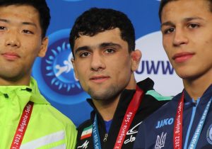 طلای کشتی گیر ایذه ای در مسابقات قهرمانی جوانان جهان