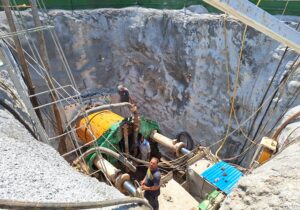 عملیات حفاری تونل انتقال آب از دریاچه سد کارون ۳ به ایذه
